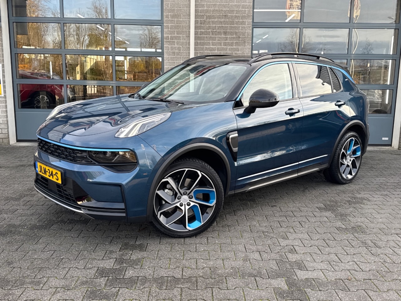 Lynk & Co 01 - 1.5 PLUG IN HYBRID | 360 CAMERA | TREKHAAK | ALL SEASON BANDEN | - AutoWereld.nl