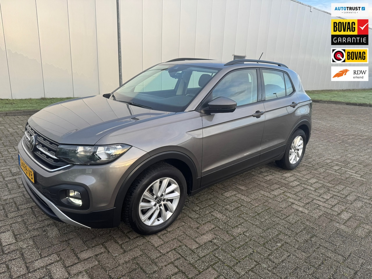 Volkswagen T-Cross - 1.0 TSI Life 1.0 TSI Life , Airco , Navigatie - AutoWereld.nl
