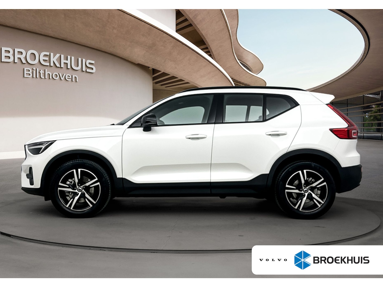 Volvo XC40 - 2.0 B4 Plus Dark | Trekhaak | Reserve wiel | BLIS | Adaptive Cruiscontrol | Verwarmbare vo - AutoWereld.nl