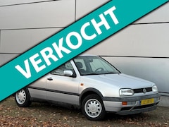 Volkswagen Golf - 1.8 GL |80.000 km NAP |APK 02-2027 |Trekhaak |2 Sleutels |Boekjes aanwezig