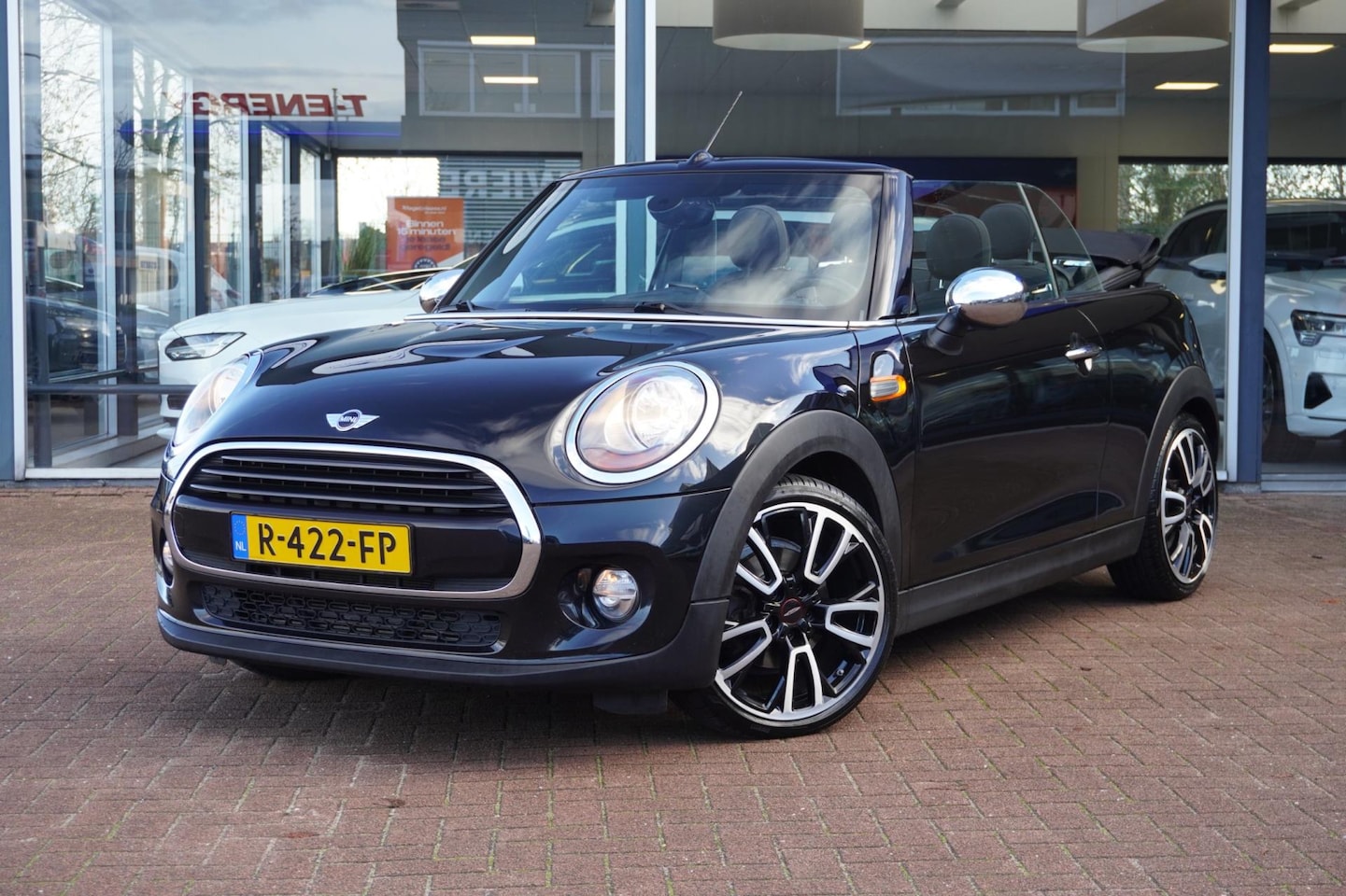 MINI Cabrio - Mini 1.5 Cooper Salt Business Cabriolet / Cabrio | Airco | LM velgen | Elek. Pakket | 2016 - AutoWereld.nl