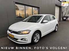 Volkswagen Polo - 1.0 TSI Comfortline / Airco / Navigatie / Lichtmetalen Velgen