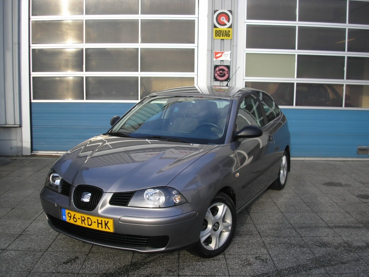 SEAT Ibiza - 1.4-16V Reference + sportrider pakket weinig km - AutoWereld.nl
