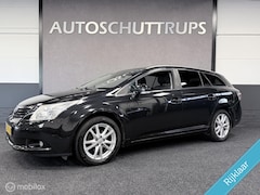 Toyota Avensis - 2.0 VVTi Executive Business NAVI / CAMERA / CRUISE / TREKHAAK