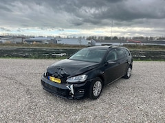 Volkswagen Golf Variant - 1.2 TSI Highline * STOELVERWARMING * AUTOMATISCH PARKEREN * 6 bak