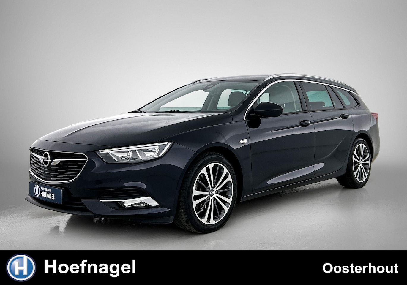 Opel Insignia Sports Tourer - 1.5 Turbo Exclusive Automaat | Navigatie | Camera | Parkeersensoren | Trekhaak | Stoelverw - AutoWereld.nl
