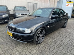 BMW 3-serie Coupé - 320Ci Executive BJ:2002 Org. NED. ECC NAP