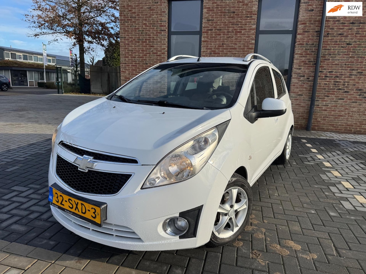 Chevrolet Spark - 1.0 16V LE 1.0 16V LE - AutoWereld.nl