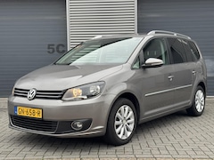 Volkswagen Touran - 1.6 TDI Highline BlueMotion Panorama