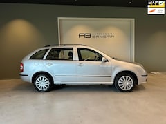 Skoda Fabia Combi - 1.4-16V Spirit+/AIRCO/CRUISE CONTROL/BLUETOOTH/DAKRAILS/TREKHAAK/AUX/NAP/nwe APK+ONDERHOUD