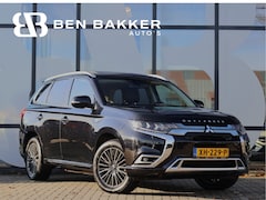 Mitsubishi Outlander - 2.4 PHEV Intense+ | Pano | Trekhaak | Camera | Apple/Android | Standkachel