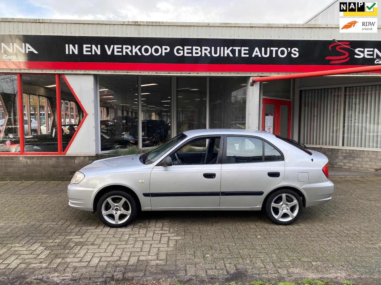 Hyundai Accent - 1.3i Active Young / Airco - Bj 2005 - Inr Mog - AutoWereld.nl