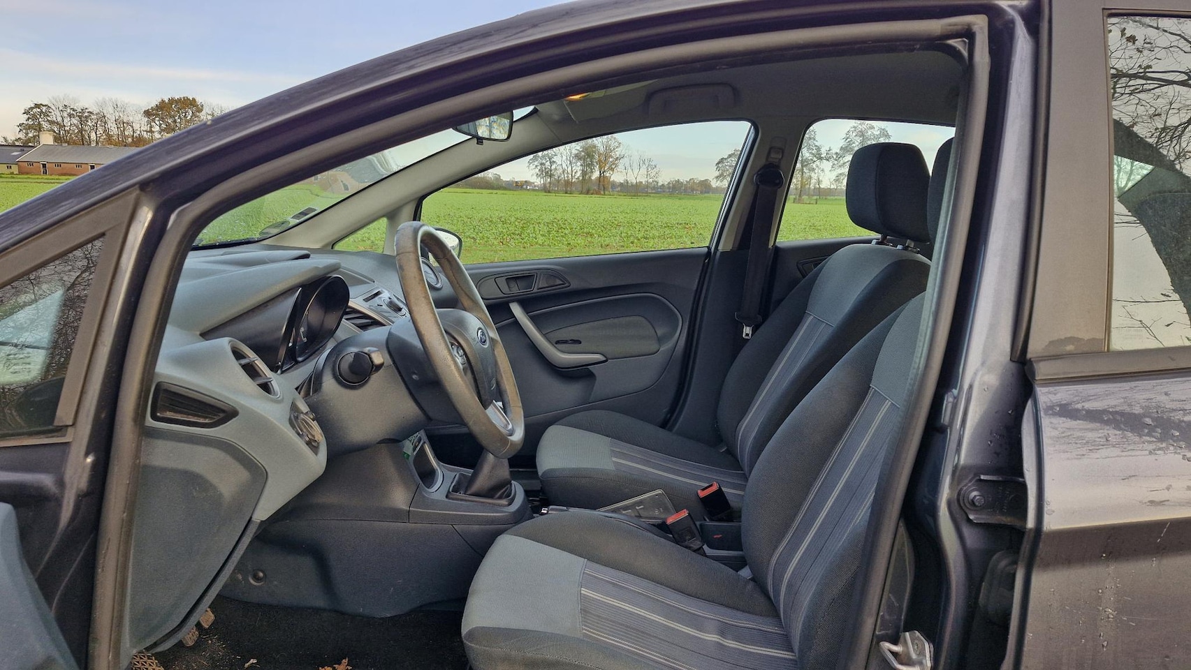 Ford Fiesta - 1.25 Trend APK 14-10-26 I Airco I 5 Deurs I Meeneemprijs