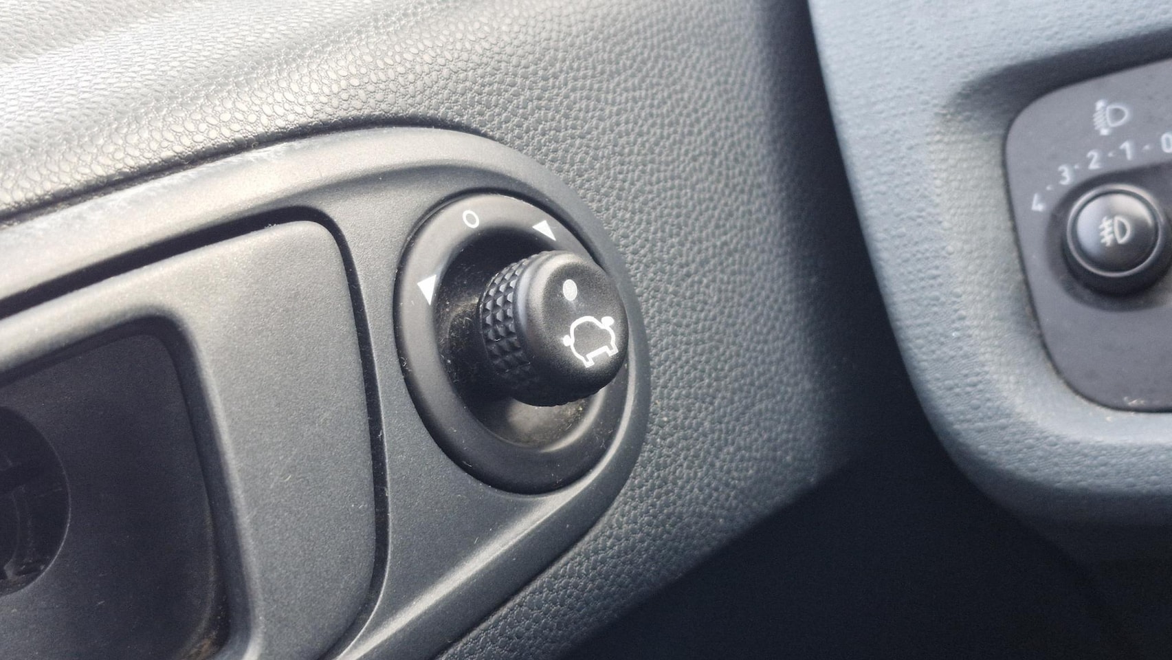 Ford Fiesta - 1.25 Trend APK 14-10-26 I Airco I 5 Deurs I Meeneemprijs