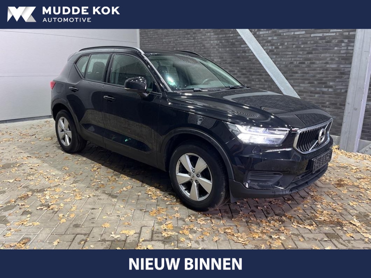 Volvo XC40 - T2 Momentum Core | Camera | Stoel+Stuurverwarming | Apple Carplay | PDC V+A - AutoWereld.nl