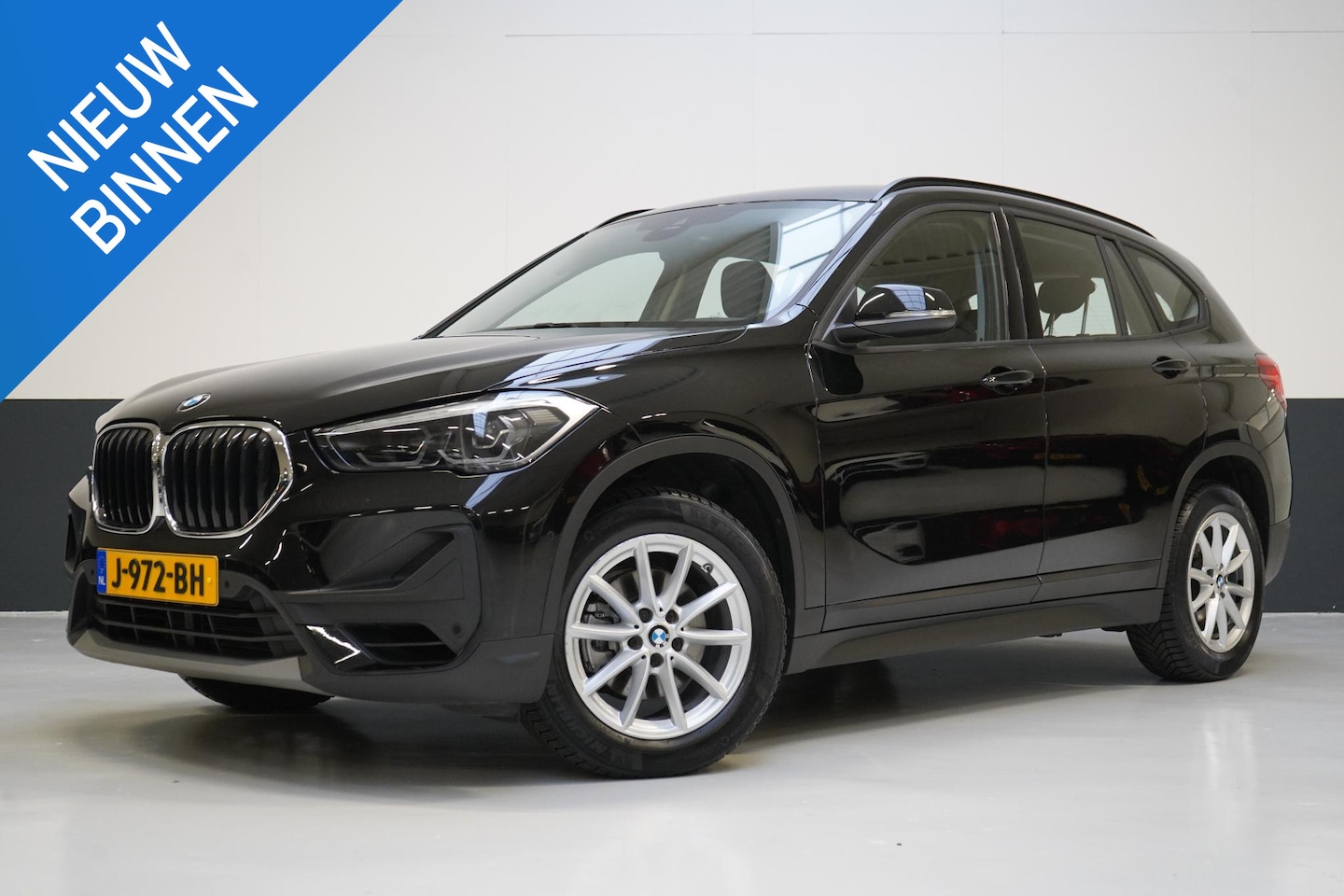 BMW X1 - sDrive18i Executive Edition | Head-Up | Navigatie | Climate control | Cruise control - AutoWereld.nl