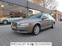 Volvo S80 - 2.5 T Momentum Dealer onderhouden Dak Leer Clima Cruise Premium sound Origineel NL Stoelve