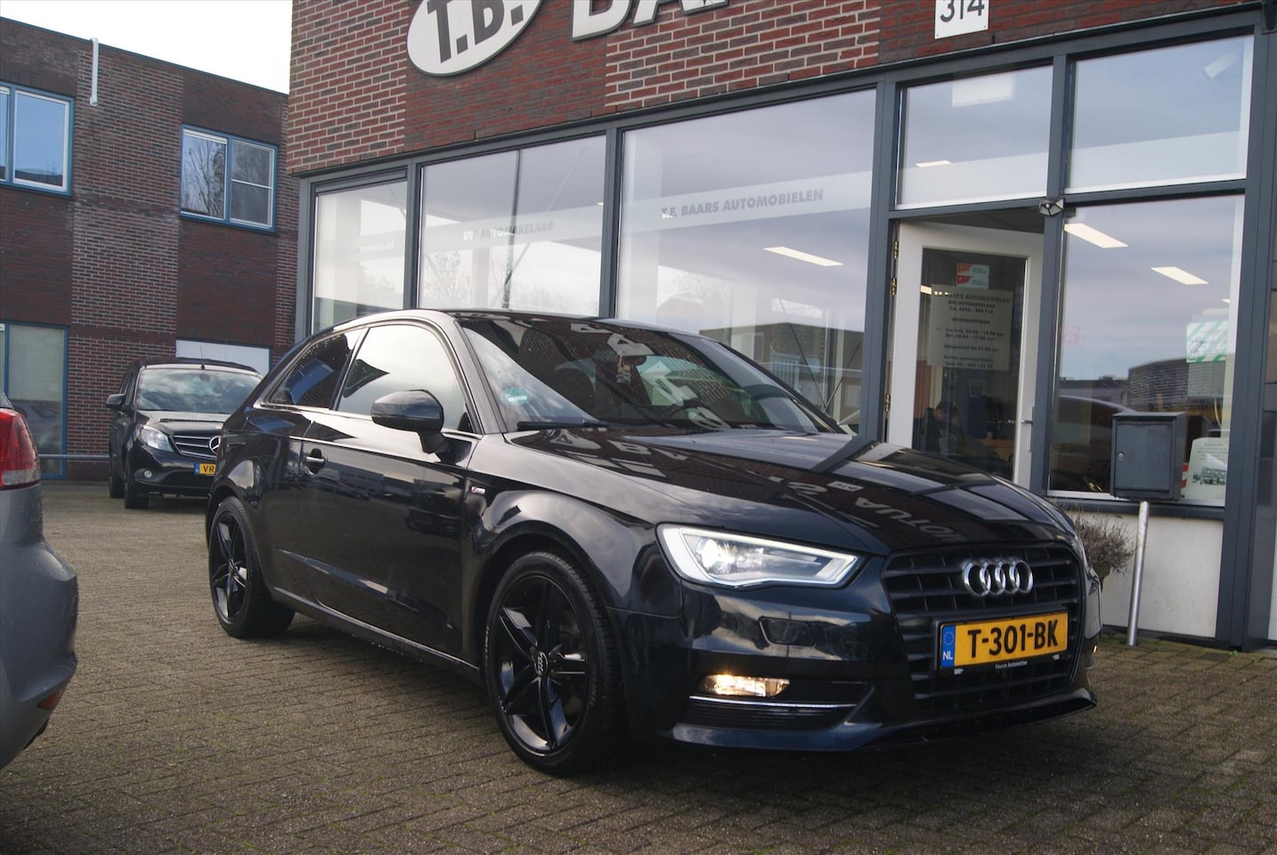 Audi A3 Sportback - 1.2 TFSI 105pk S Tronic S LINE - AutoWereld.nl