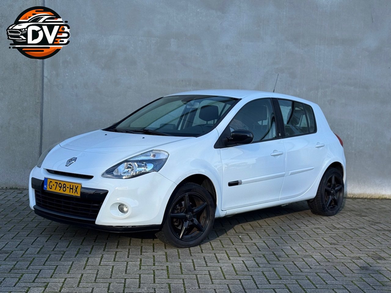 Renault Clio - 1.2 20th Anniversary NAV AIRCO ELEK PAKKET LMV - AutoWereld.nl