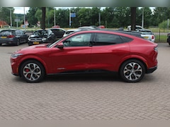 Ford Mustang Mach-E - Extended AWD 98 kWh / SoH 94.1% / Trekhaak / Panoramadak / Camera / Leder / 19'' / B&O / K
