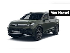 Volkswagen Tiguan - 1.5 eHybrid R-Line Edition | Trekhaak | 360 Camera | Stoelverwaming | Stuurverwarming | Pa