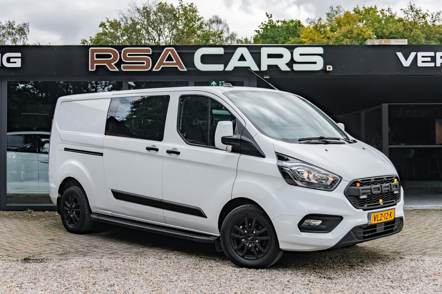 Ford Transit Custom - 300 2.0 TDCI L2H1 Trend DC 300 2.0 TDCI L2H1 Trend DC - AutoWereld.nl