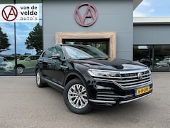 Volkswagen Touareg - 3.0 TDI 4Motion Atmosphere | Panoramadak | Trekhaak | Grijs kenteken | Excl. Btw