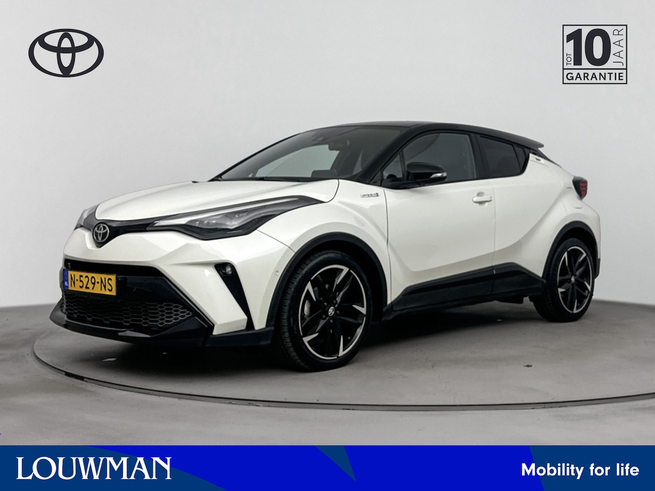 Toyota C-HR - 2.0 Hybrid GR-Sport | Navigatie | Apple Carplay -/ Android Auto | Parkeercamera | - AutoWereld.nl
