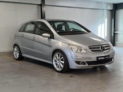 Mercedes-Benz B-klasse - 200 Turbo (Stoelverwarming / Clima / PDC)