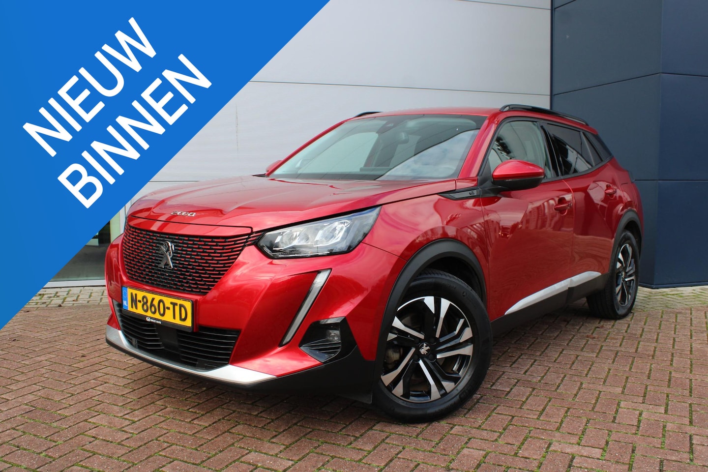 Peugeot e-2008 - EV Allure Pack 50 kWh Airco Navi Camera Carplay Dealer onderhouden - AutoWereld.nl