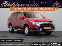 Mitsubishi Outlander - 2.4 PHEV Pure | Trekhaak | Airco | Achteruitrij camera | Half leder |