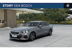 BMW 5-serie - 530e High Executive M Sport Automaat / Trekhaak / M Sportonderstel / Stuurverwarming / Ada