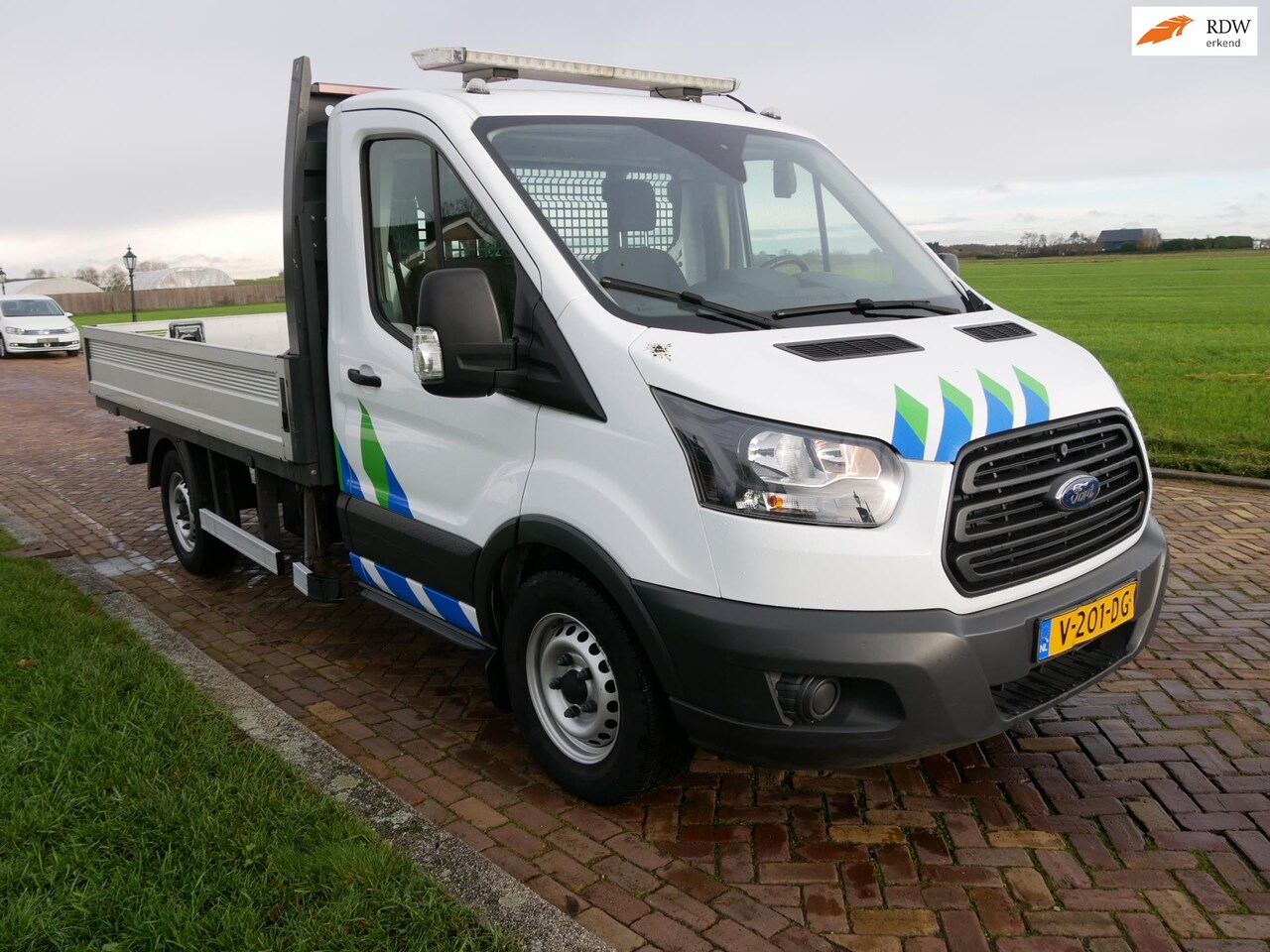 Ford Transit - 350 2.0 TDCI L2H1 PICK UP WITH CRAIN AC ** 13999 EX BTW ** - AutoWereld.nl