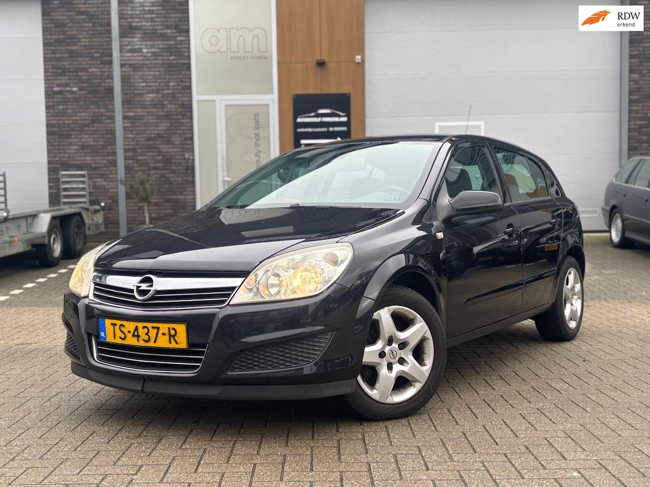 Opel Astra - 1.6 Essentia | Nwe apk | 5 deurs | - AutoWereld.nl