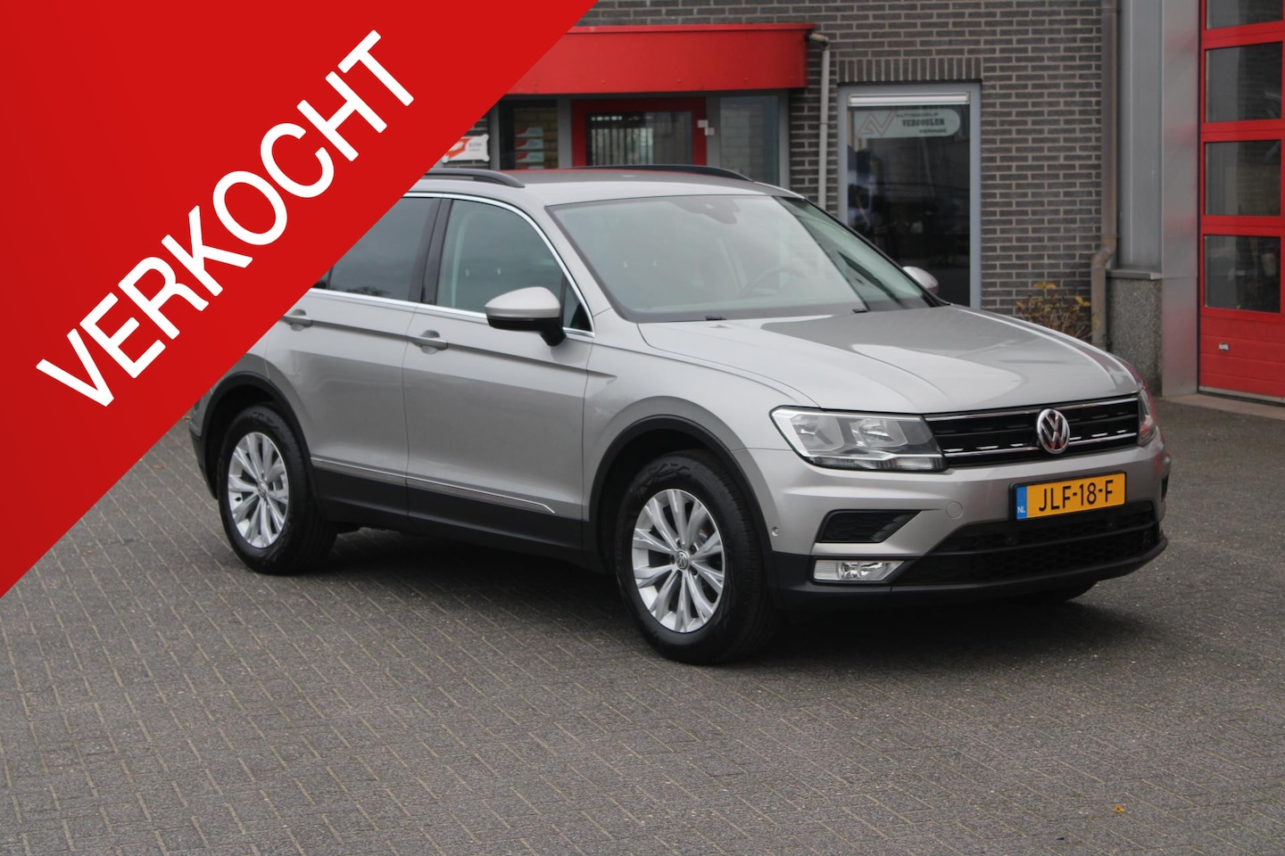 Volkswagen Tiguan - 1.4 TSI ACT Comfortline Trekhaak1800kg/Adaptive/Camera - AutoWereld.nl