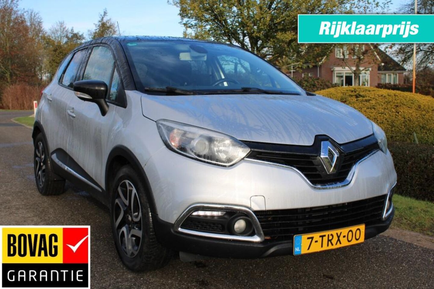 Renault Captur - 1.2 TCe 120pk Dynamique automaat ECC/cruise/navi/camera/trekhaak - AutoWereld.nl