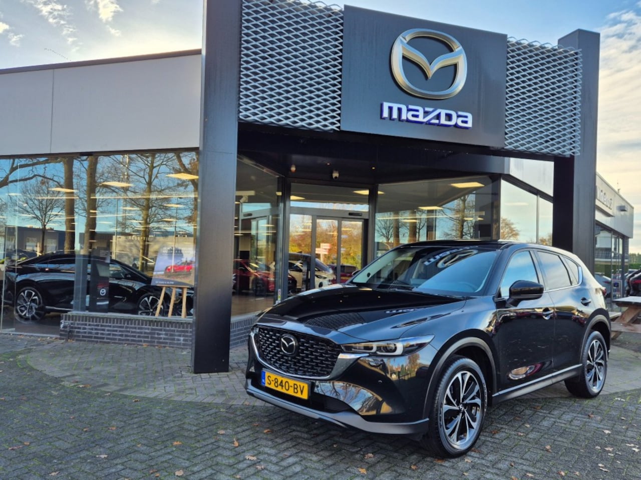 Mazda CX-5 - SKYACTIV-G 165 6MT LUXURY / Trekhaak / 360 Camera - AutoWereld.nl