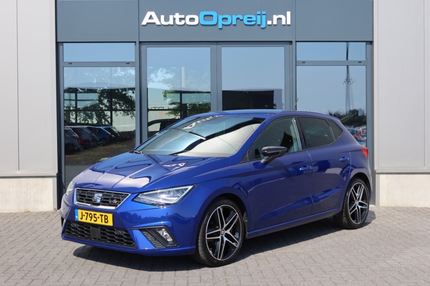 SEAT Ibiza - 1.0 TSI FR Limited Edition 5drs. Clima, NAVI, Camera, Leer, Beats audio - AutoWereld.nl
