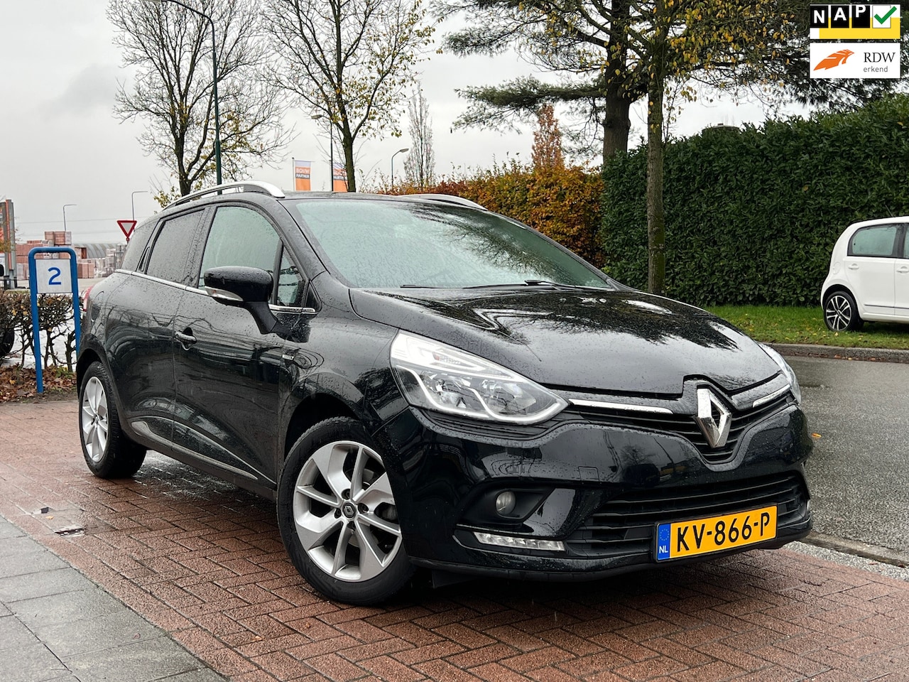 Renault Clio Estate - 0.9 TCe Intens *NAVI| APK 12-2026! - AutoWereld.nl