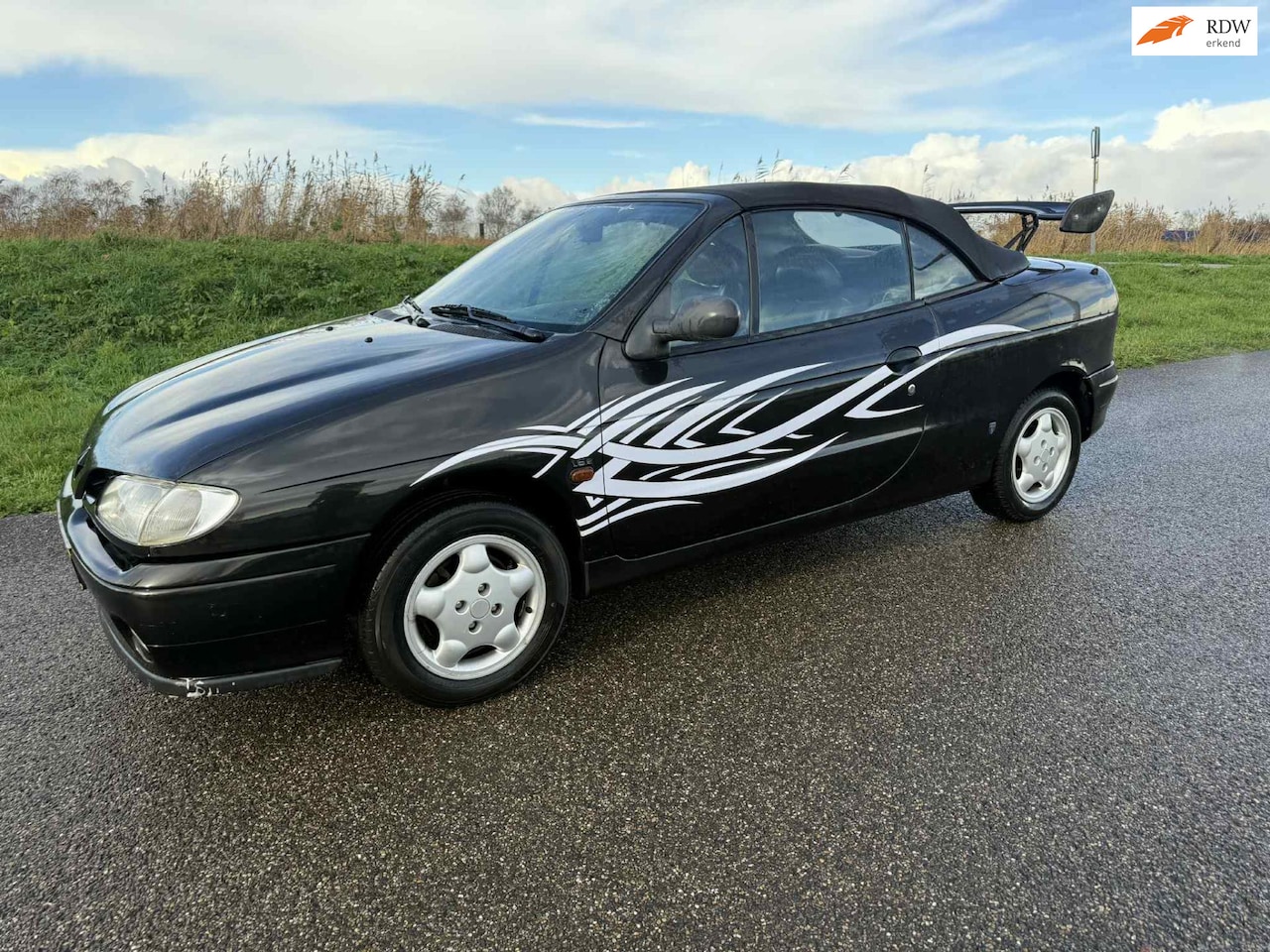 Renault Mégane Cabrio - 1.6e cabrio met vleugel - AutoWereld.nl