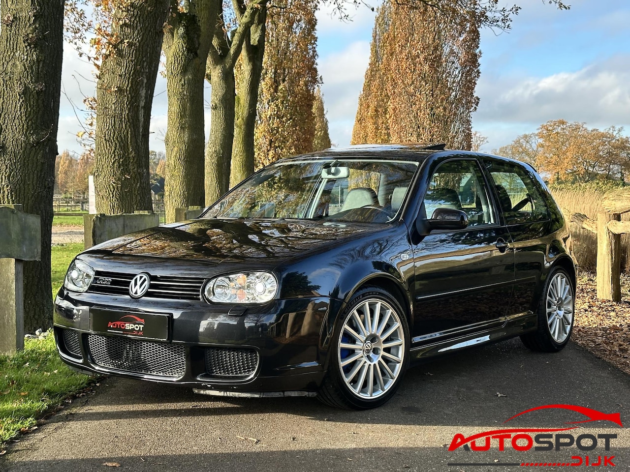 Volkswagen Golf - 3.2 V6 R32 3.2 V6 R32 - AutoWereld.nl