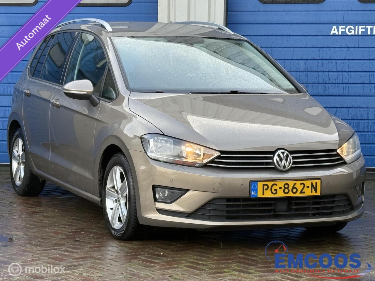 Volkswagen Golf Sportsvan - 2.0 TDI Highline * Airco * Automaat * Navigatie * - AutoWereld.nl