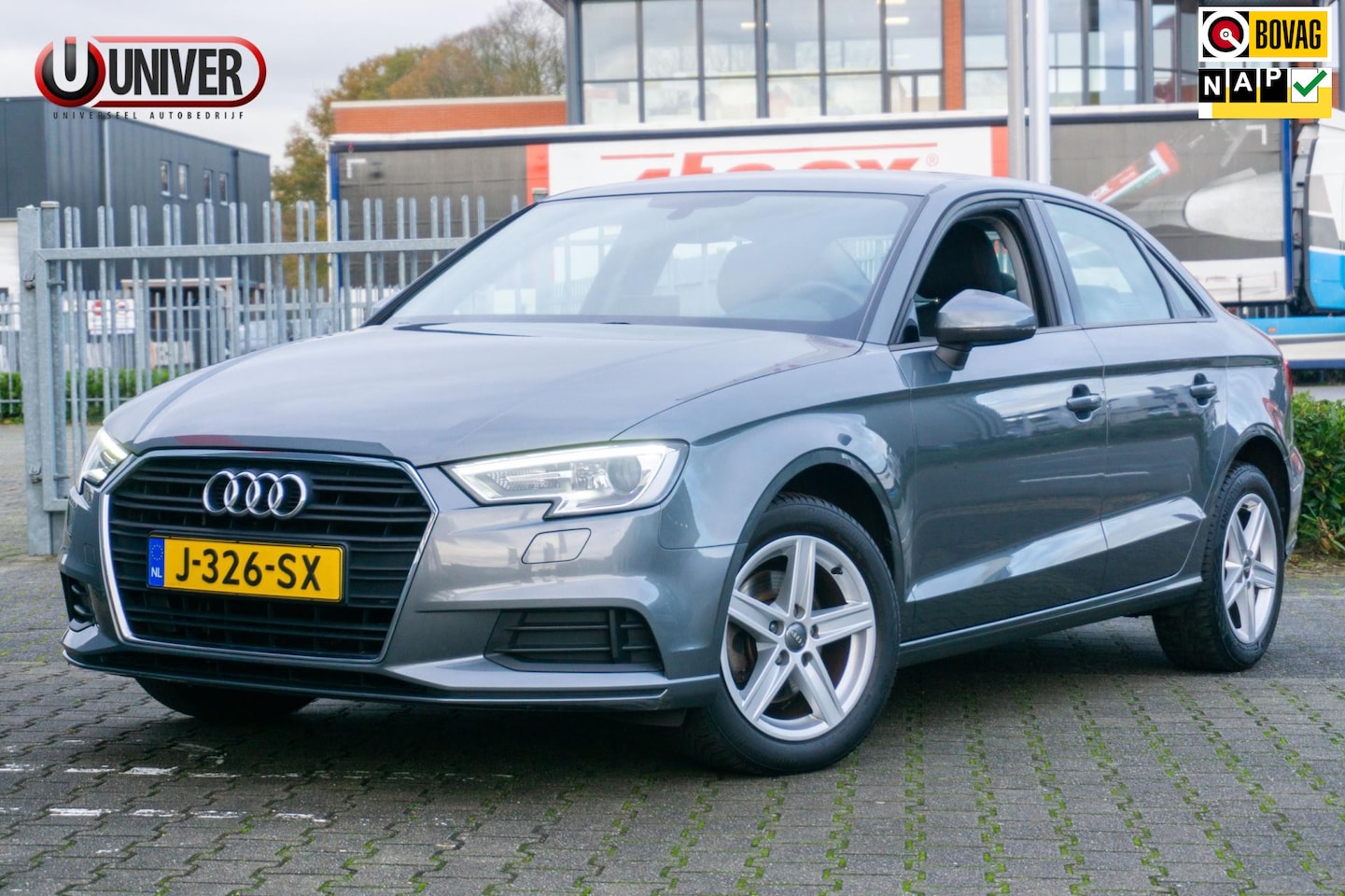 Audi A3 Limousine - 30 TFSI Pro Line NAVI/CRUISE/PDC - AutoWereld.nl