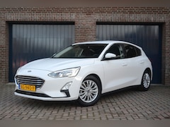Ford Focus - 1.0 EcoBoost Automaat Titanium Business | Keyless | Cruise | Clima | Parkeersensoren