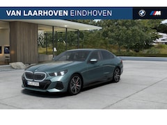 BMW i5 - eDrive40 M Sport / Panoramadak / Achteruitrijcamera / Stoelventilatie / Bowers & Wilkins /