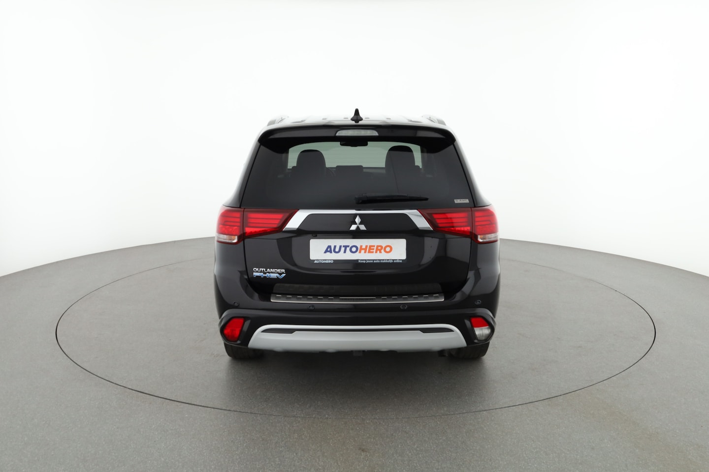 Mitsubishi Outlander - 2.4 PHEV Pure | YS70633 | - AutoWereld.nl
