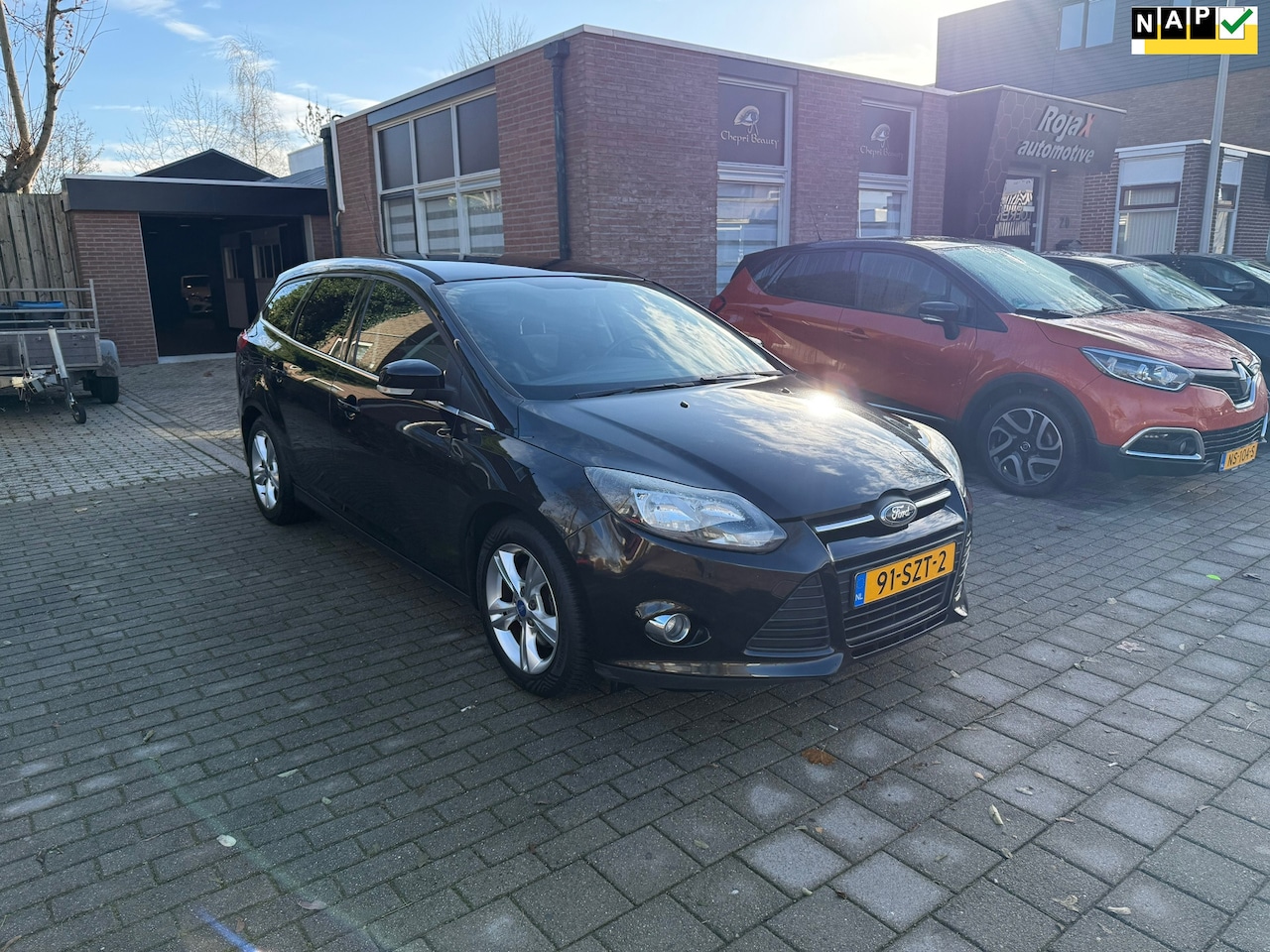 Ford Focus Wagon - 1.6 EcoBoost Trend TEKST LEZEN!! MEENEEMPRIJS!! - AutoWereld.nl