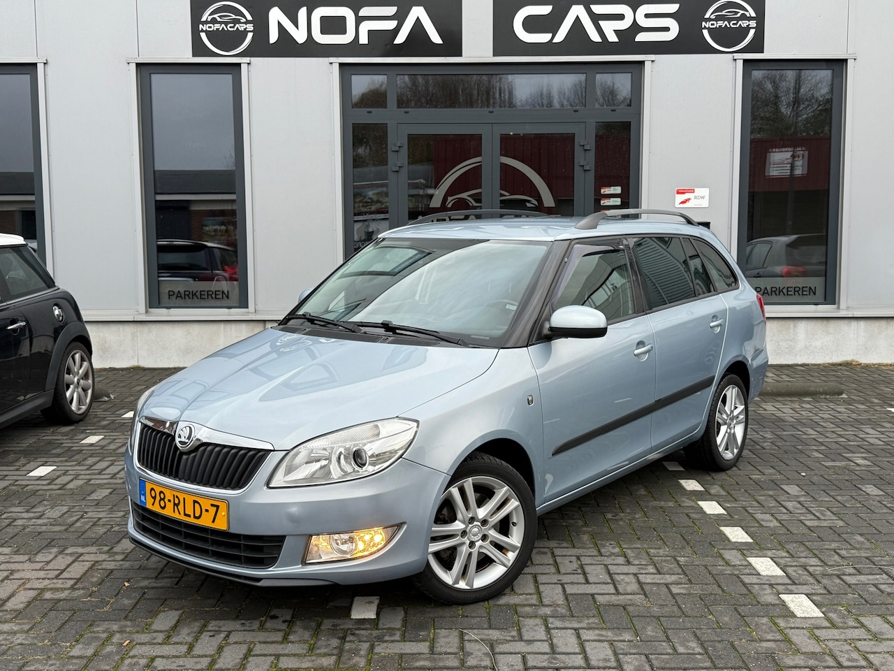 Skoda Fabia Combi - 1.2 TSI Dynamic|Automaat|Nap|Trekhaak - AutoWereld.nl