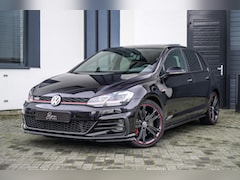 Volkswagen Golf - 2.0 TSI GTI 300PK Performance PANO / KEYLESS / TREKHAAK