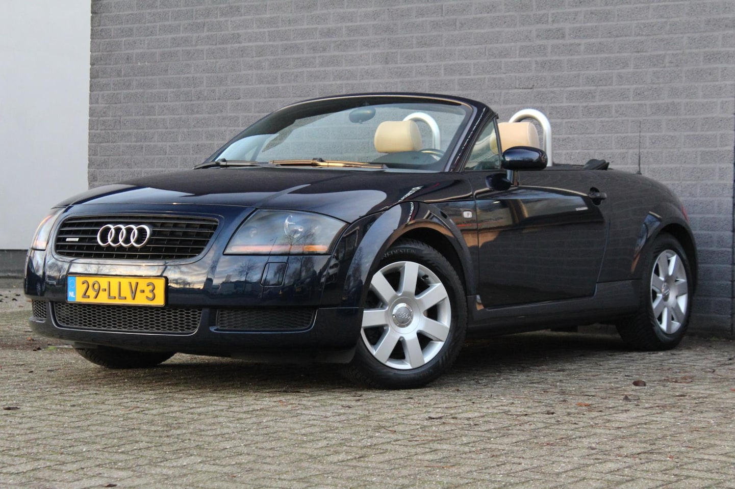 Audi TT Roadster - 1.8 5V Turbo 1.8 5V Turbo, Leder, 2de eigenaar, NAP - AutoWereld.nl